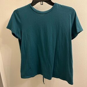Tie up workout shirt